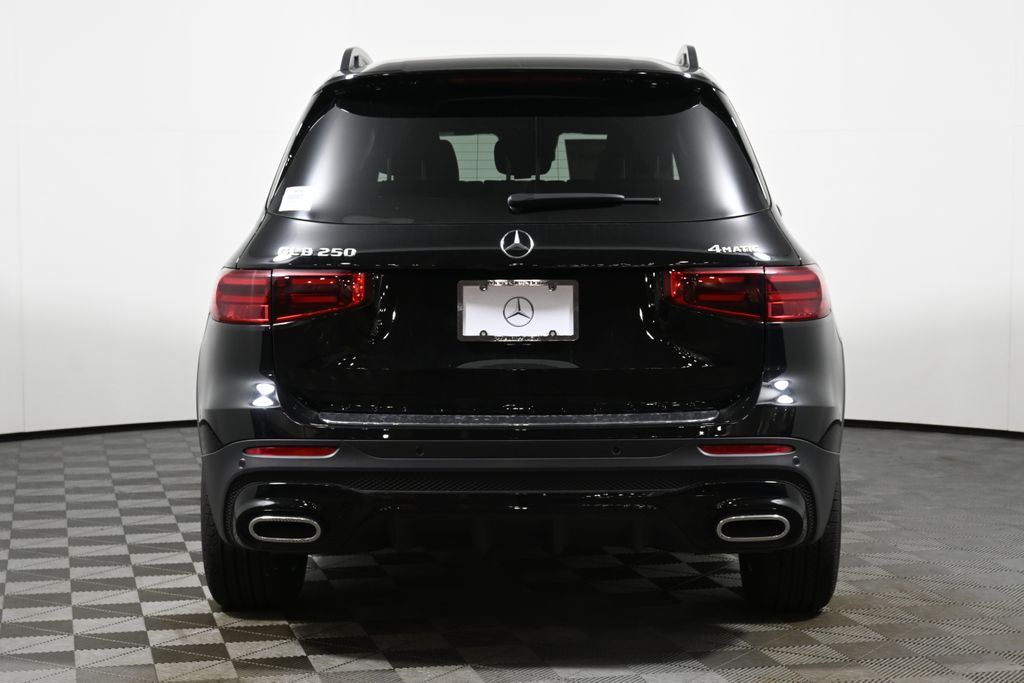 2025 Mercedes Benz GLB 250 4MATIC photo 3