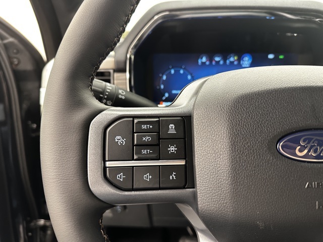 2025 Ford F-150 Lariat photo 36
