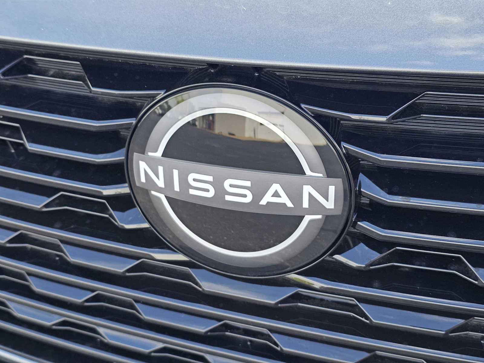 2025 Nissan Sentra S photo 2