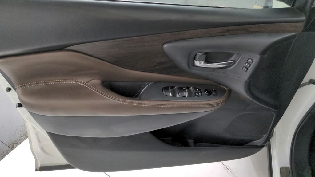 2022 Nissan Murano Platinum photo 22