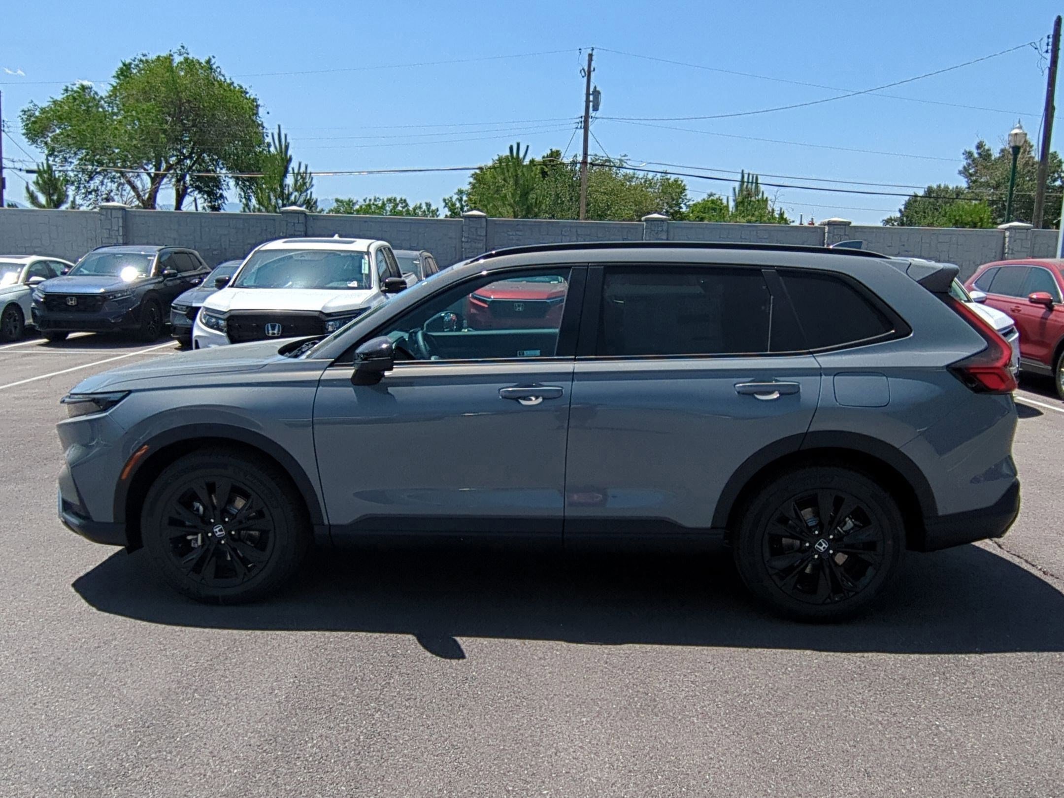 2026 Honda CR-V Hybrid Sport Touring photo 4