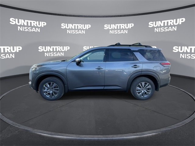 2025 Nissan Pathfinder SV photo 5