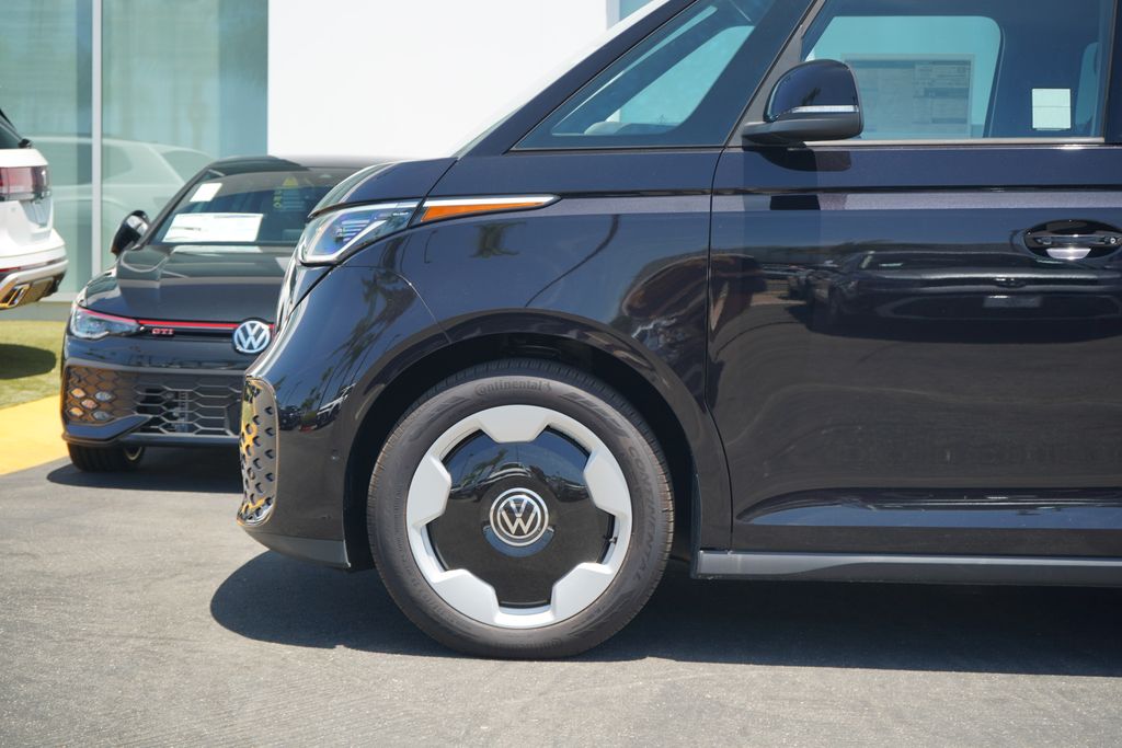 2025 Volkswagen ID. Buzz Pro S photo 2