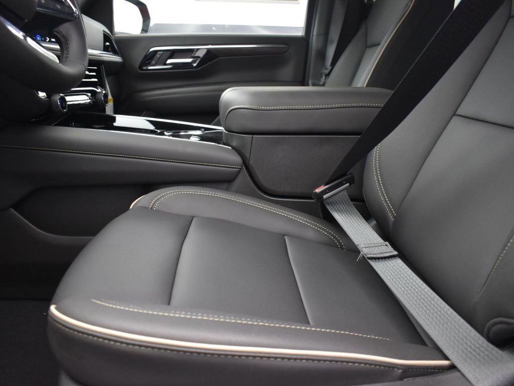 2025 Chevrolet Tahoe Premier photo 13