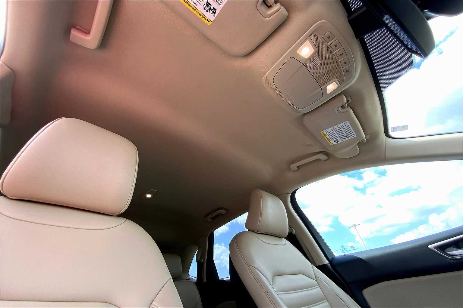2023 Ford Edge SEL photo 13