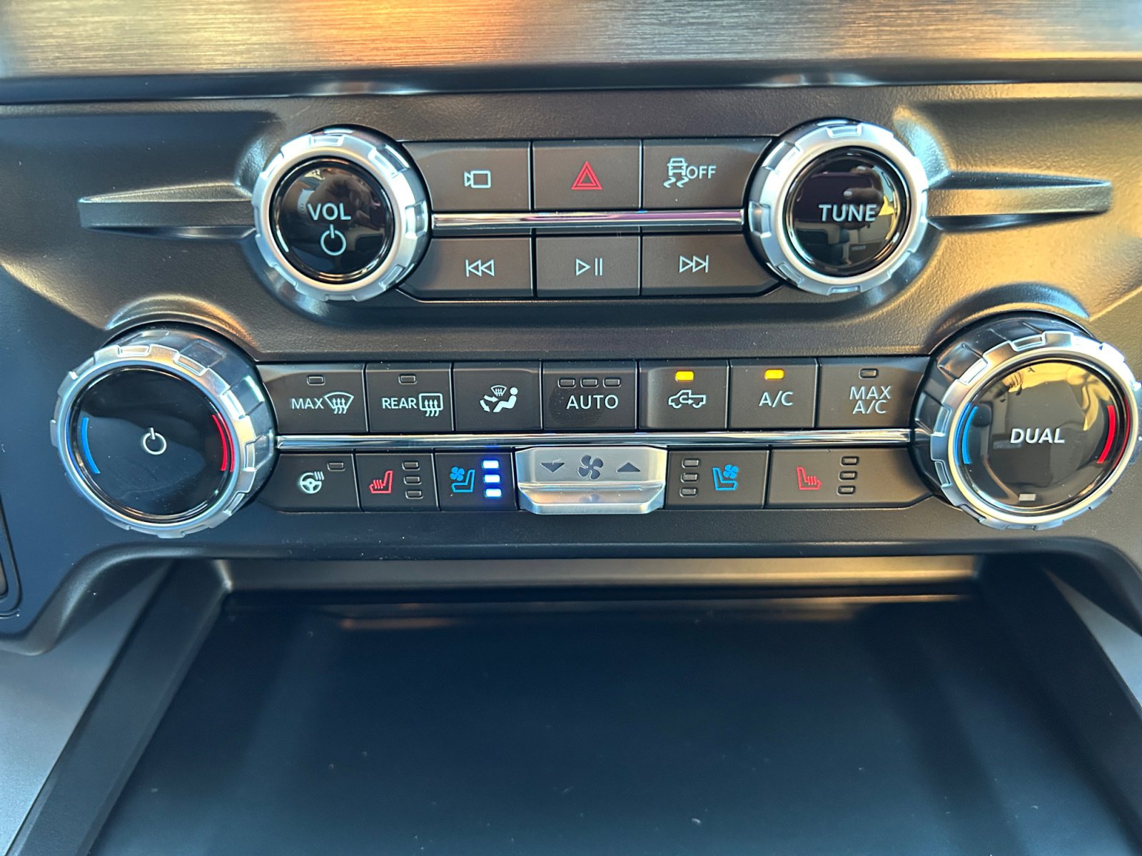 2026 Ford F-250 Lariat photo 14