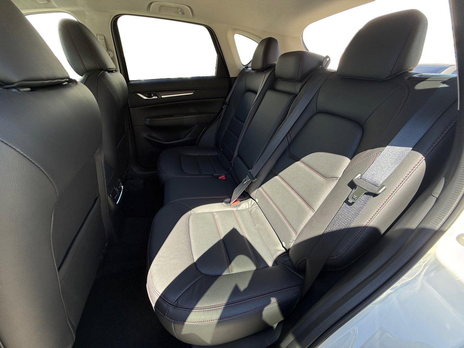 2025 Mazda CX-5 2.5 S Carbon photo 15