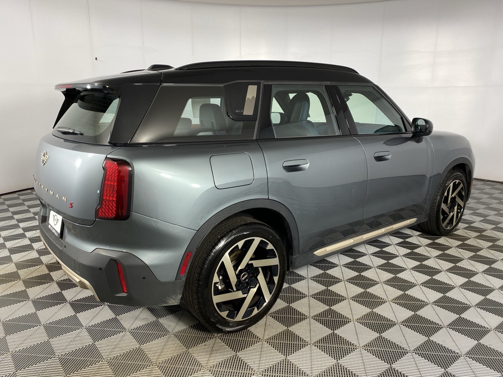 2025 Mini Cooper S ALL4 photo 24