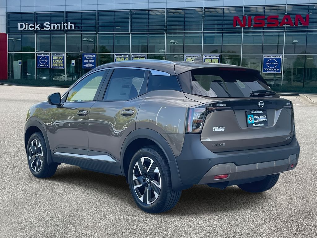 2025 Nissan Kicks SV photo 4