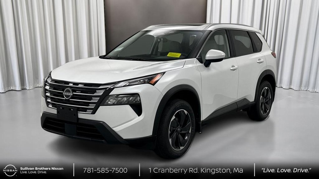 New 2025 Everest White TriCoat Nissan SV image 1