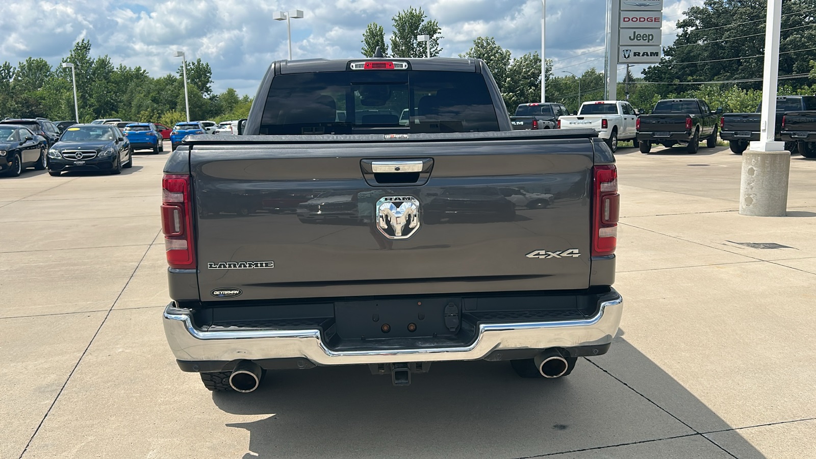2021 Ram 1500 Laramie photo 4
