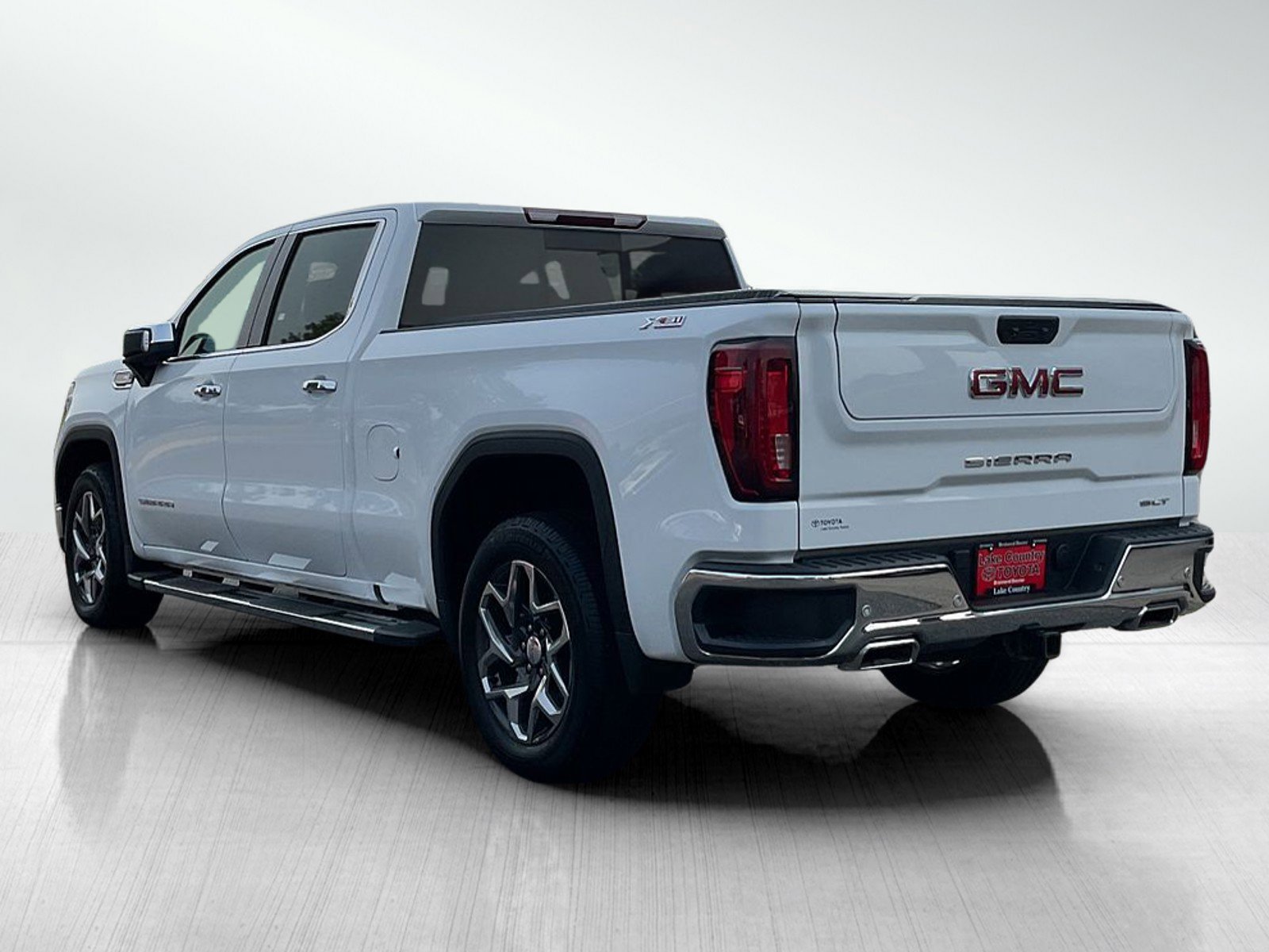 2023 Gmc Sierra 1500 SLT photo 3