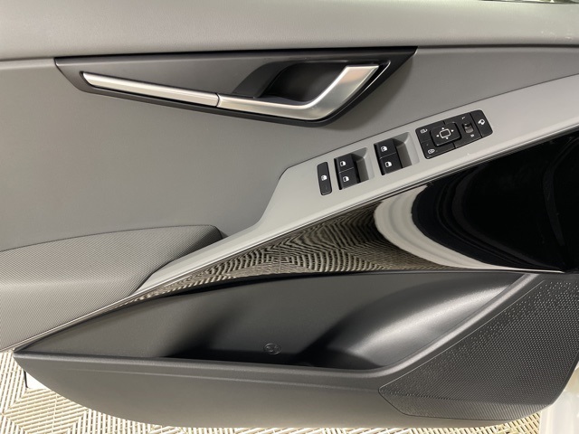 2025 Kia Niro EX Touring photo 16