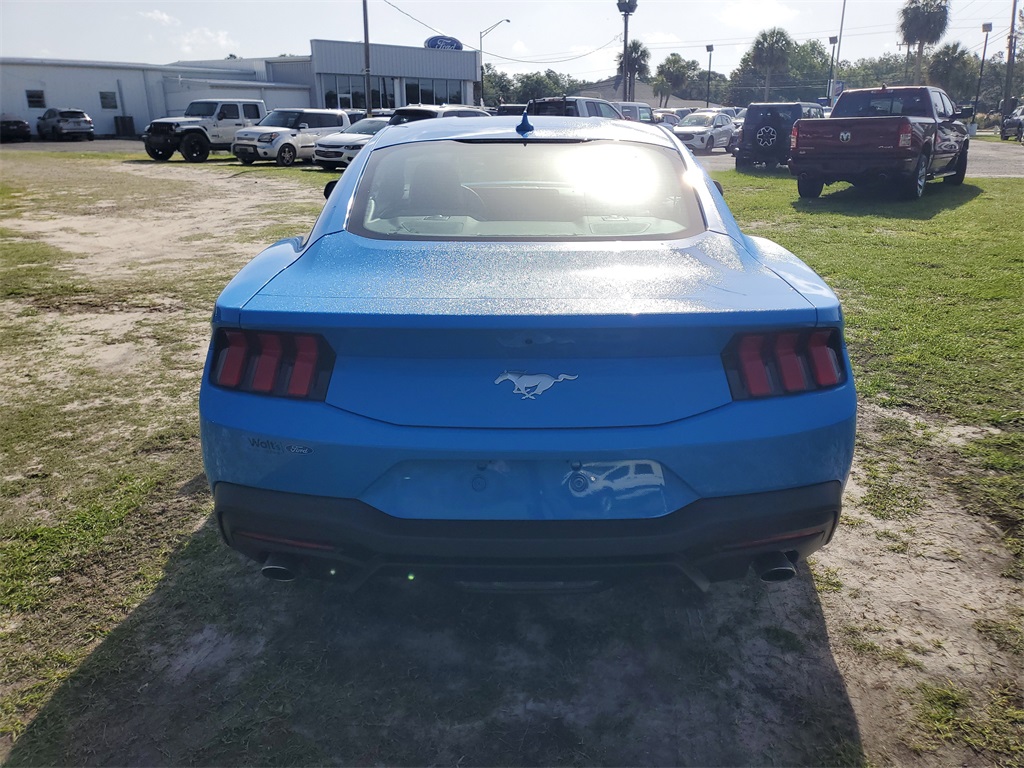 2025 Ford Mustang EcoBoost Premium photo 6