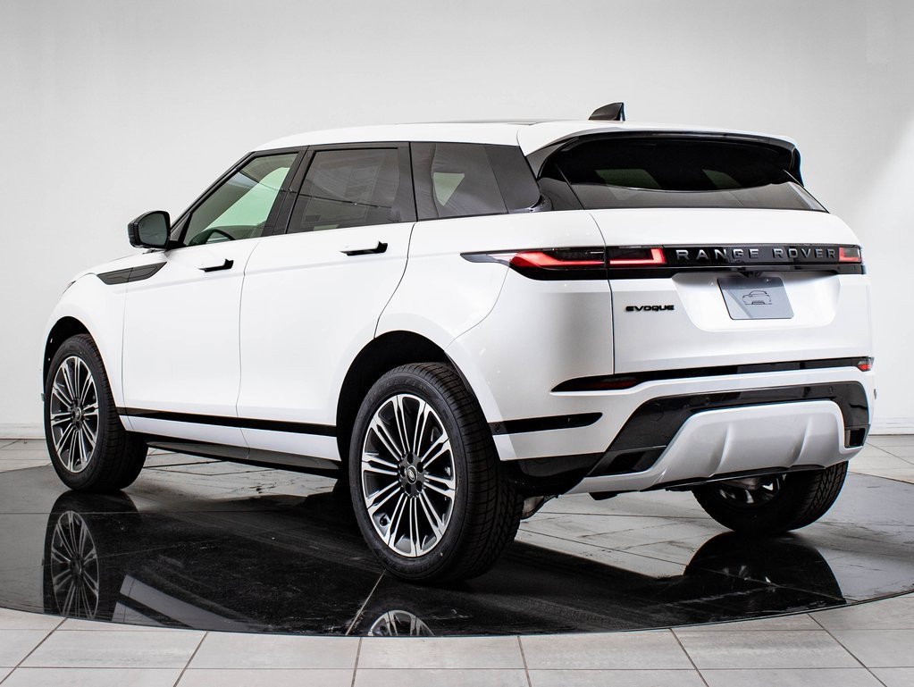 2026 Land Rover Range Rover Evoque Dynamic SE photo 3