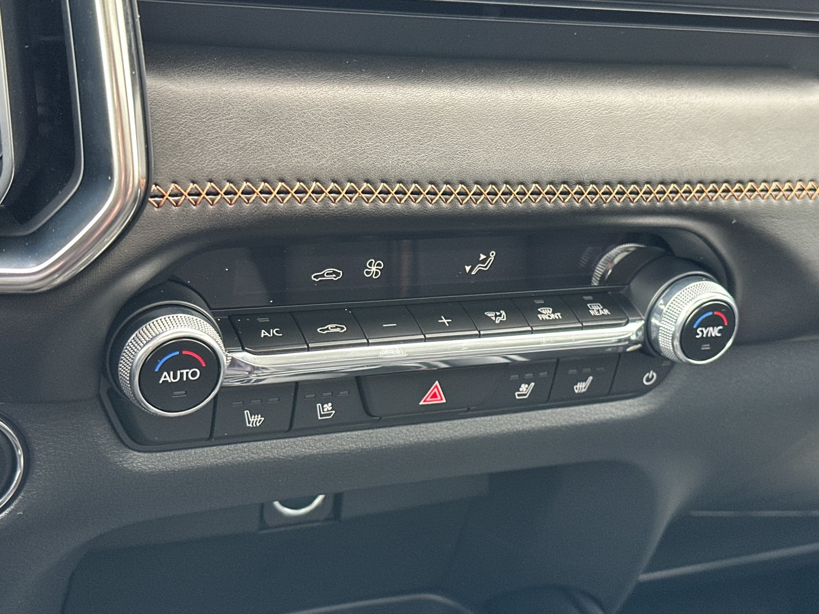 2025 Mazda CX-50 Premium Plus photo 17