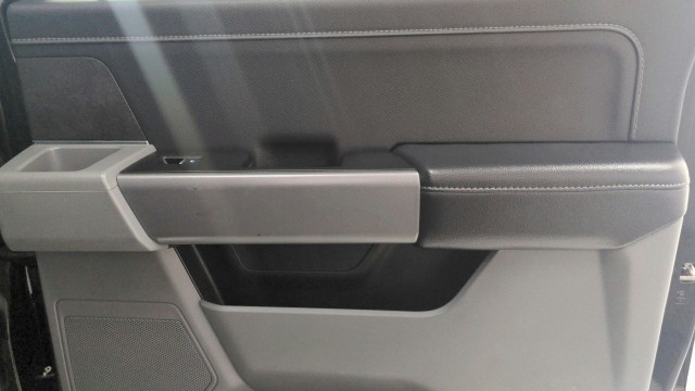 Used 2024 BLACK Ford XLT image 32