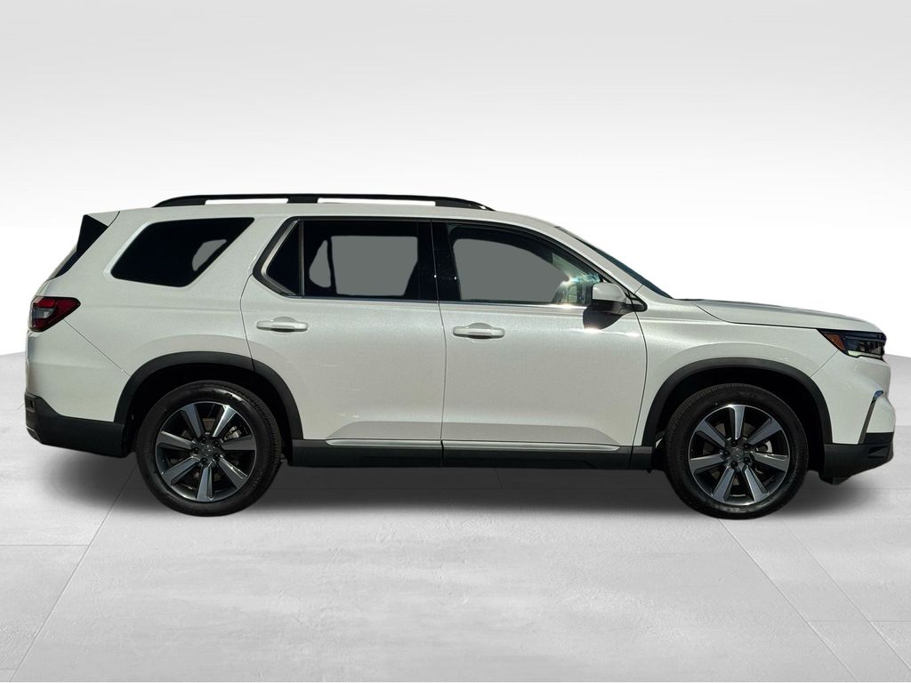 Used 2025 Honda Pilot Elite with VIN 5FNYG1H89SB073046 for sale in Coon Rapids, Minnesota