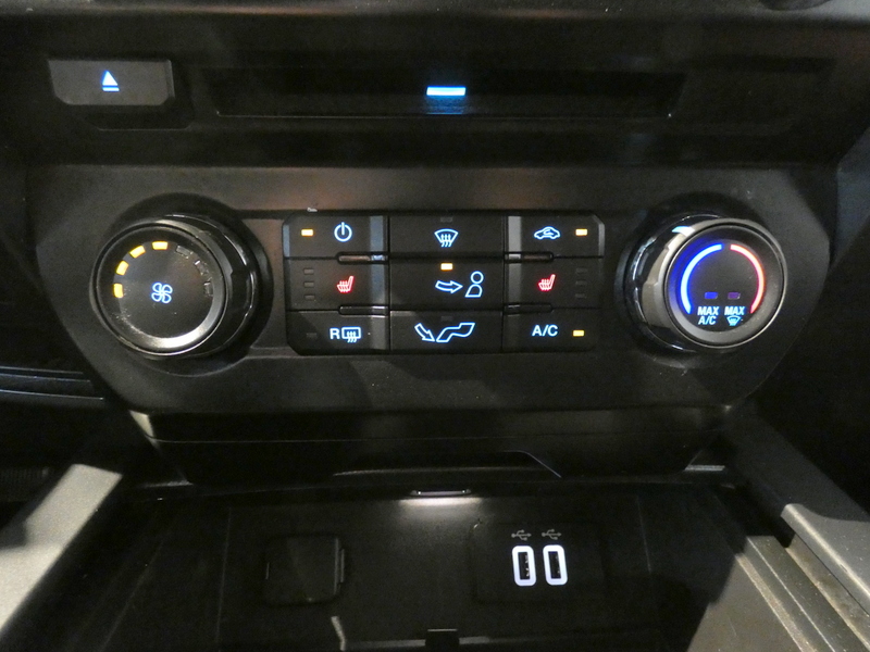 2016 Ford F-150 XLT photo 13