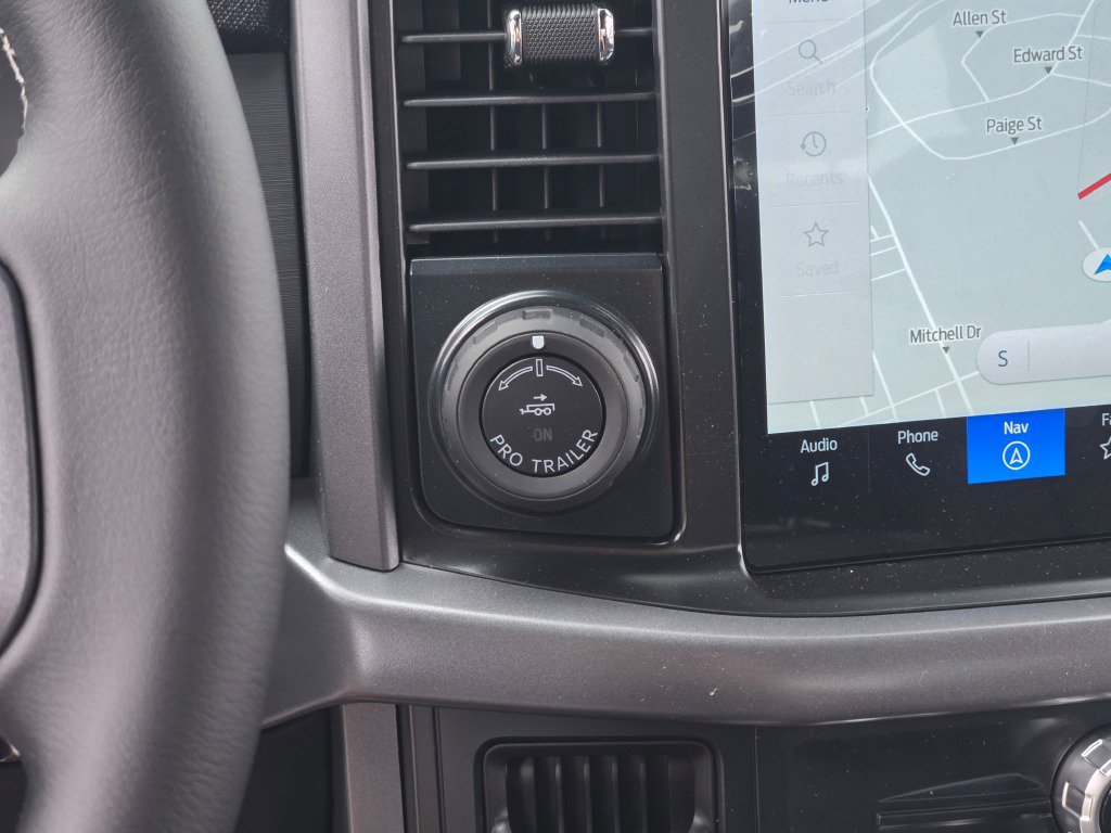2025 Ford F-150 XLT photo 24