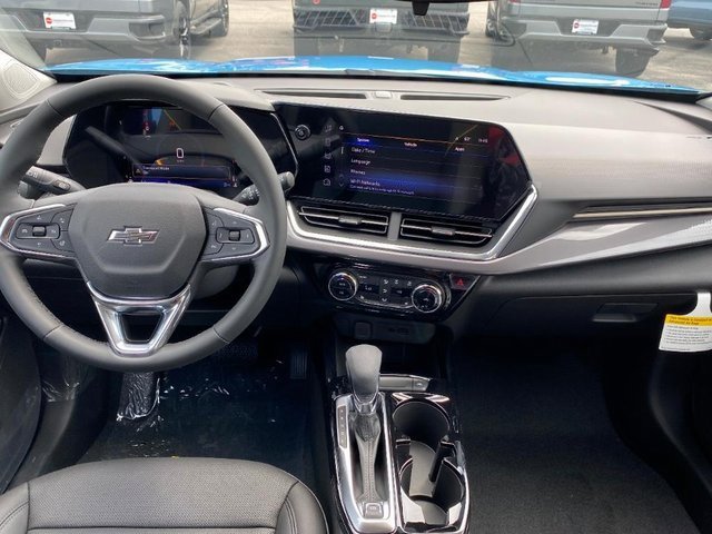 2025 Chevrolet Trax ACTIV photo 12