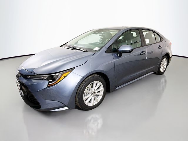 2026 Toyota Corolla LE photo 3