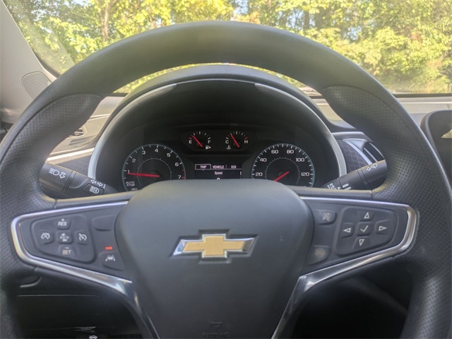 2023 Chevrolet Malibu LS photo 13