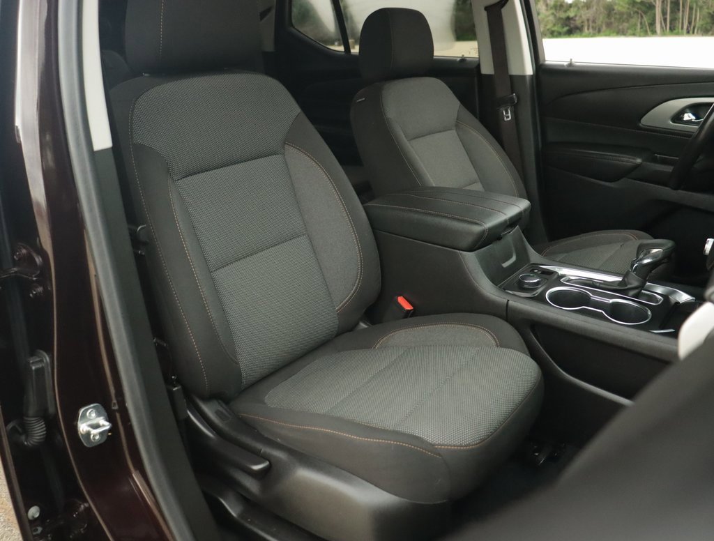 2021 Chevrolet Traverse Cloth photo 31