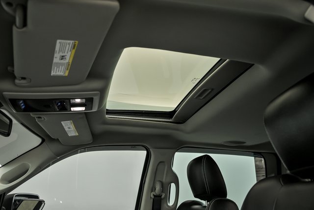 2014 Ram 1500 Laramie photo 12