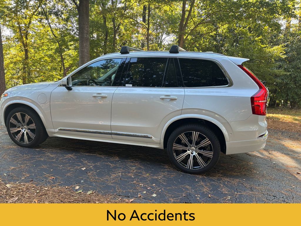 2024 Volvo XC90 Recharge T8 Plus photo 3