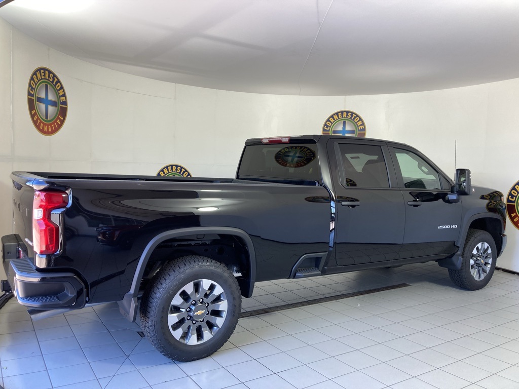 2025 Chevrolet Silverado 2500HD Custom photo 18
