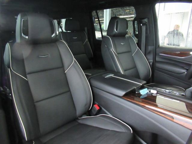 2023 Cadillac Escalade ESV Premium Luxury photo 6