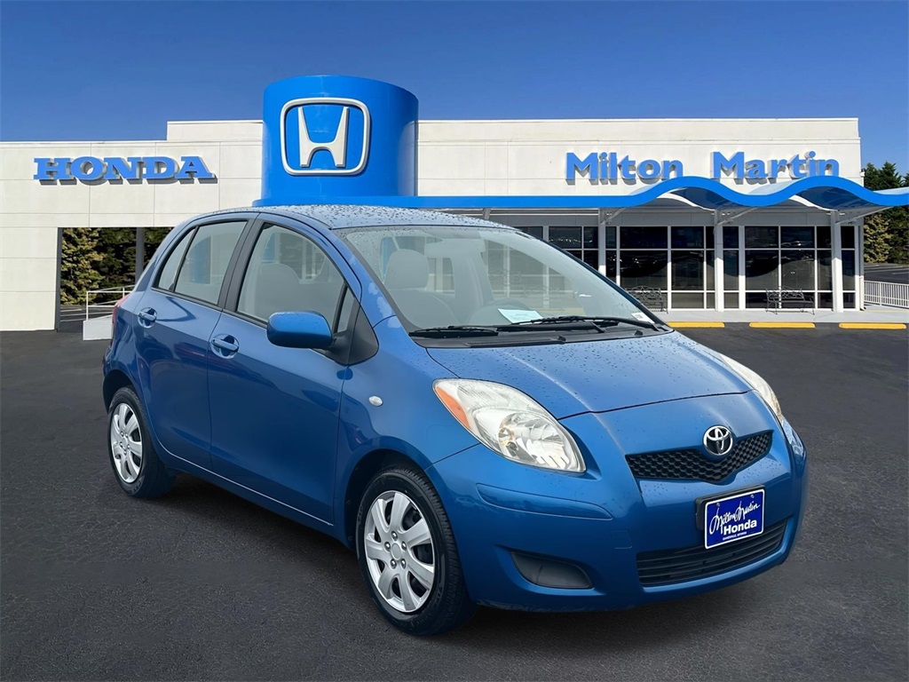 2009 Toyota Yaris Base's photo