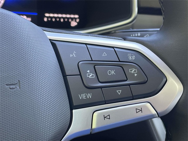 2025 Volkswagen Taos SE photo 24
