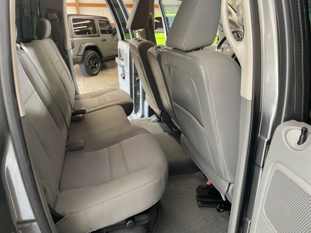 2008 Dodge Ram SLT photo 13
