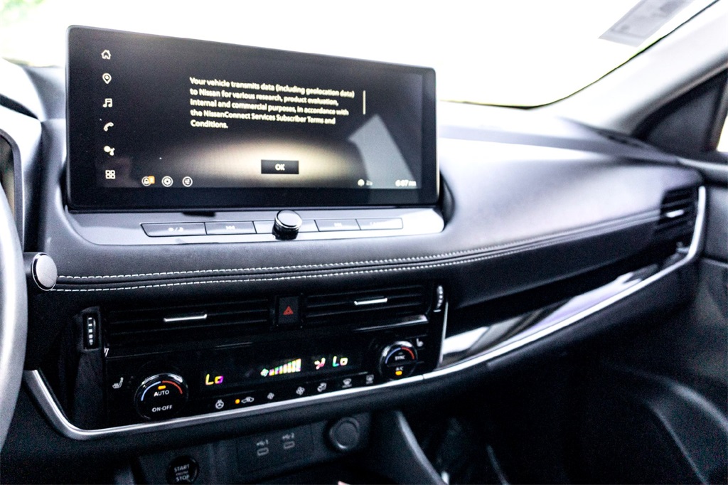 2024 Nissan Rogue SL photo 22