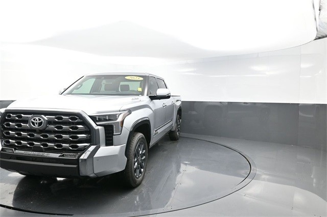 2025 Toyota Tundra Hybrid Platinum