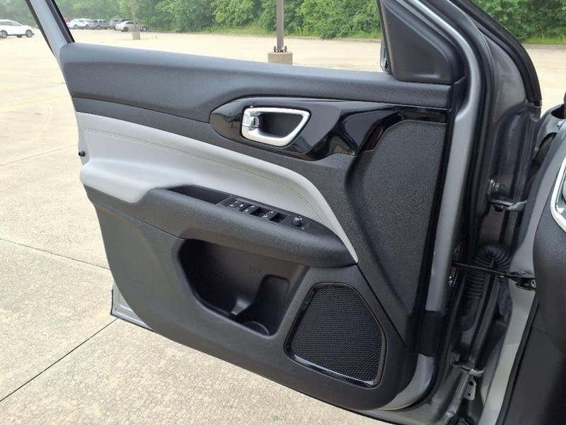 2022 Jeep Compass Limited photo 19