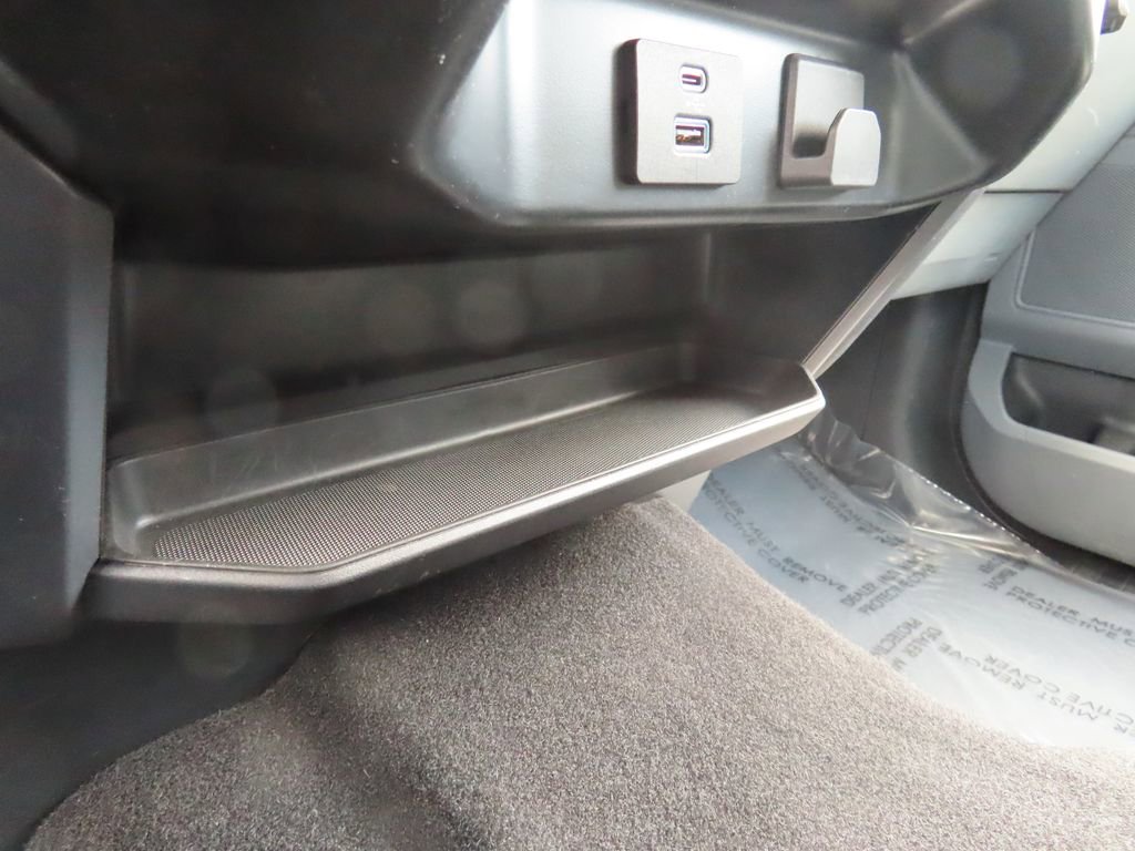 2024 Ford F-150 XLT photo 12
