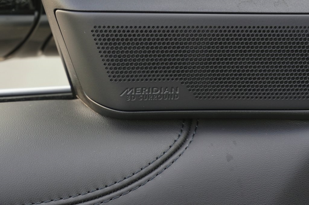 2025 LAND ROVER RANGE ROVER - Image 11