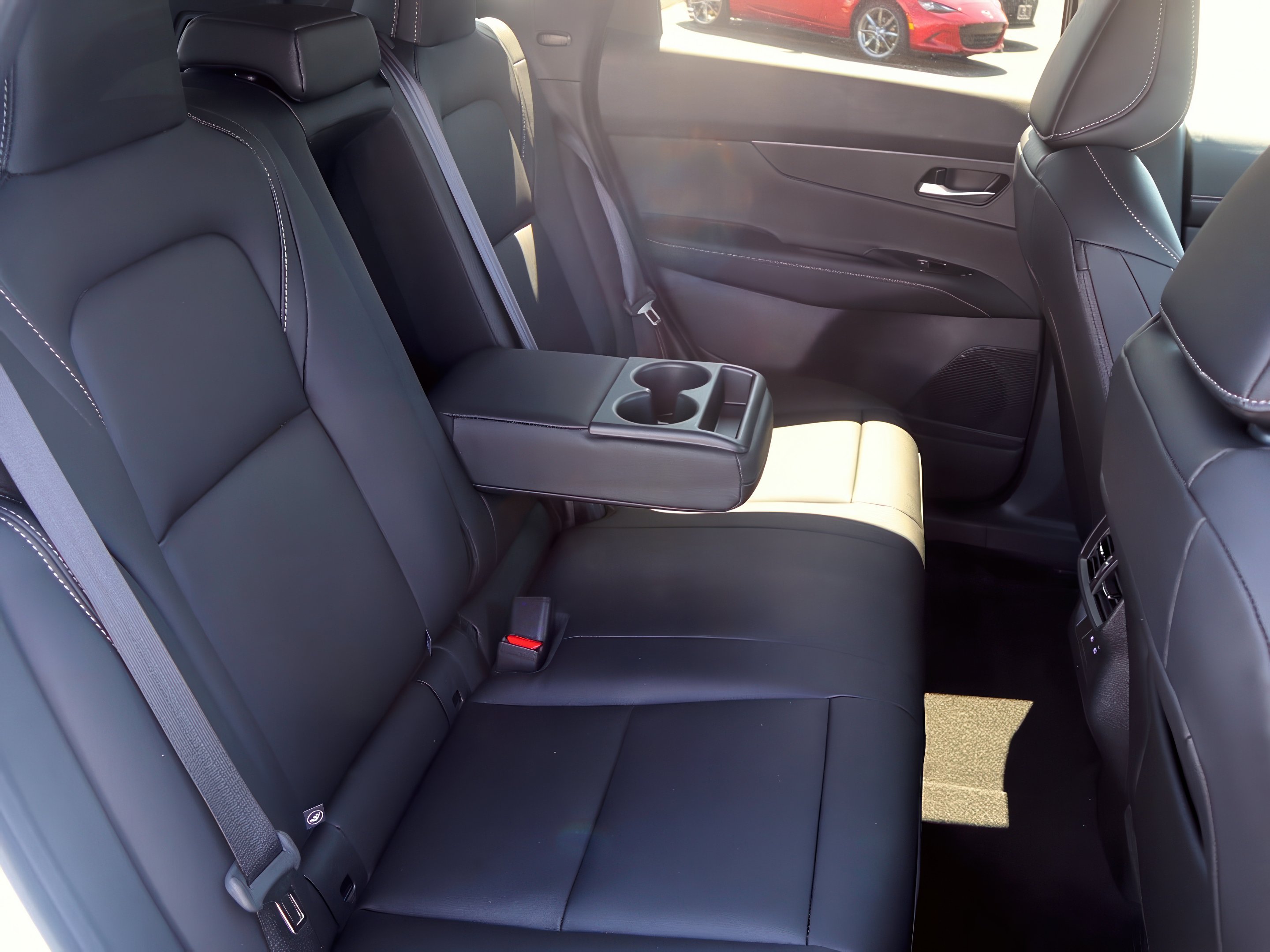2025 Nissan Murano SV photo 26