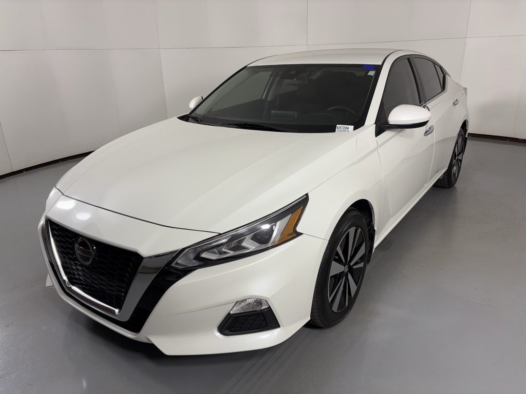 2022 Nissan Altima 2.5 SV photo 3