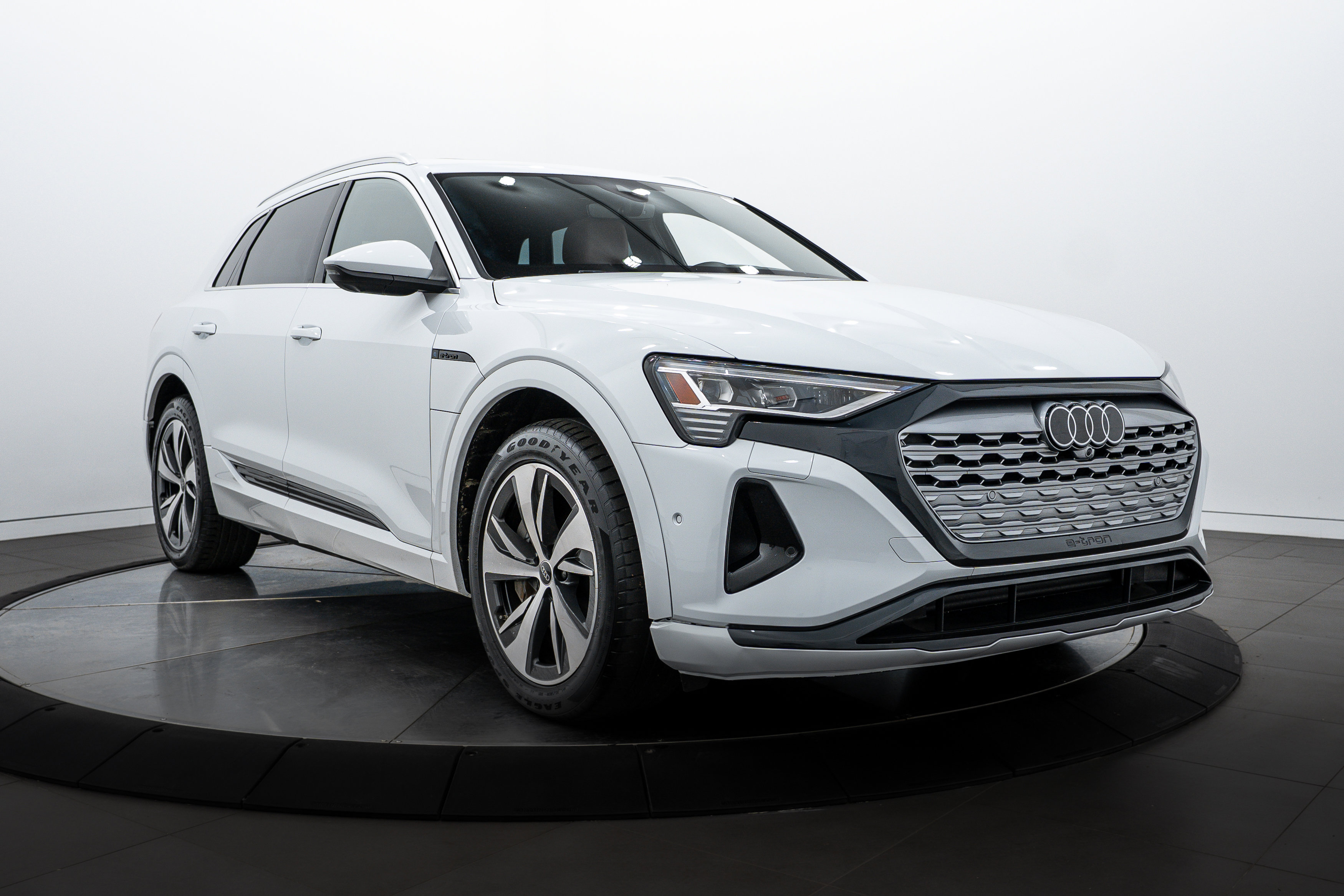 Certified 2024 Audi Q8 e-tron Premium Plus with VIN WA15AAGE7RB014712 for sale in Highland Park, IL