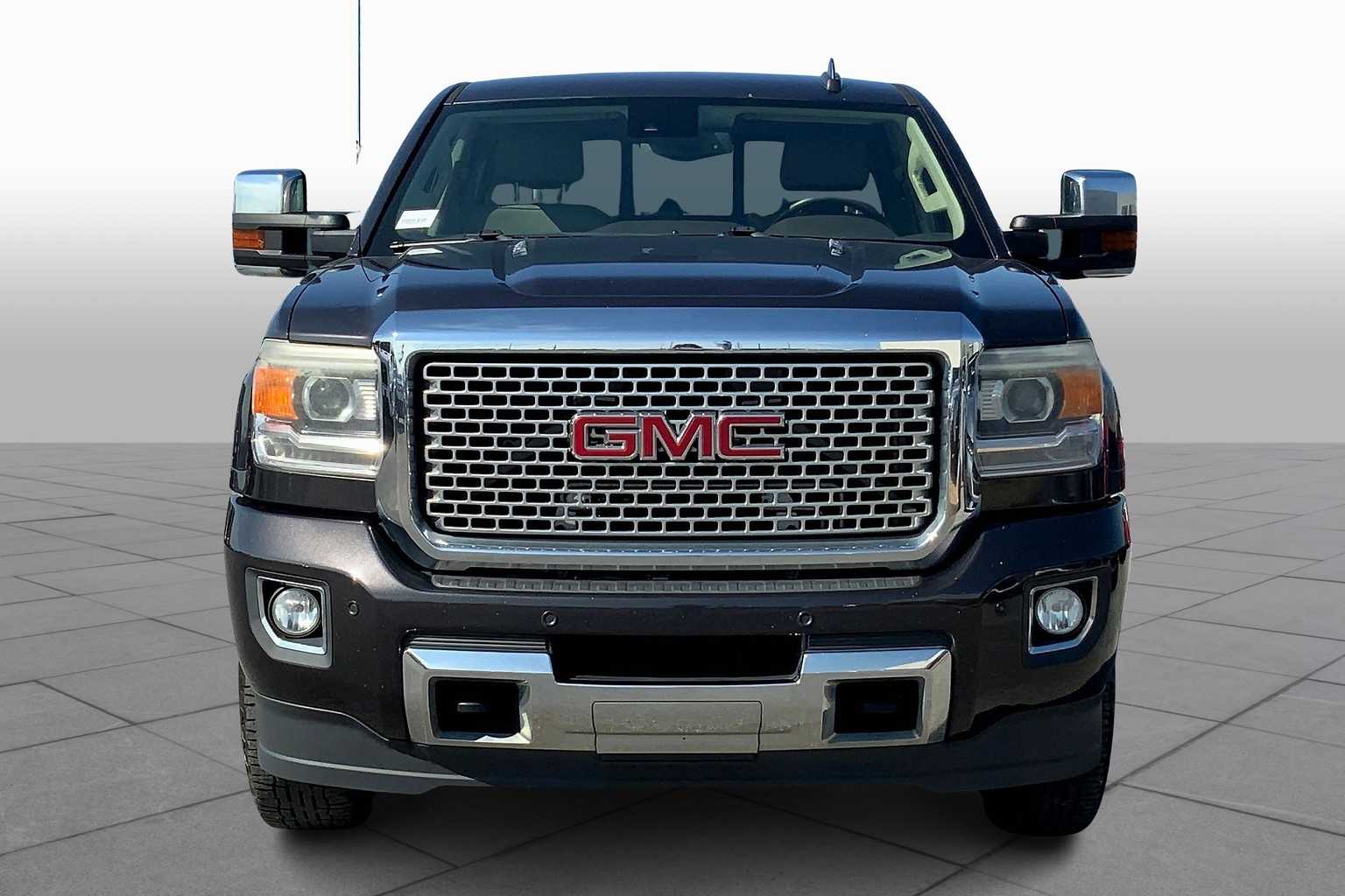 2015 Gmc Sierra 2500 HD photo 3