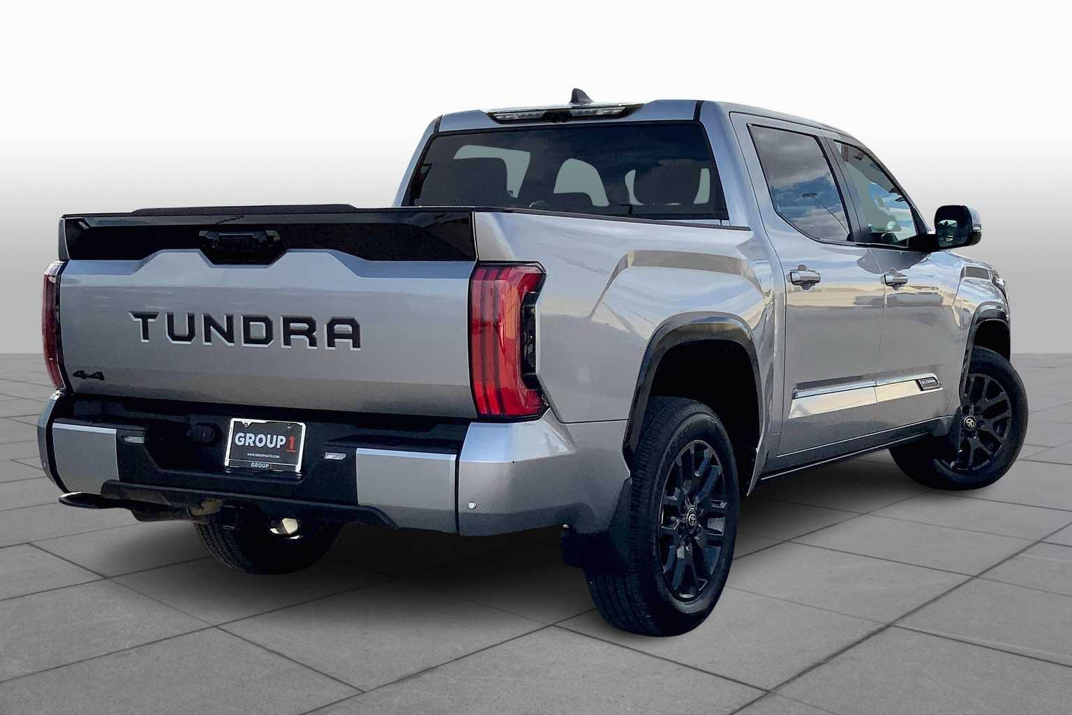 2025 Toyota Tundra Platinum CrewMax photo 12