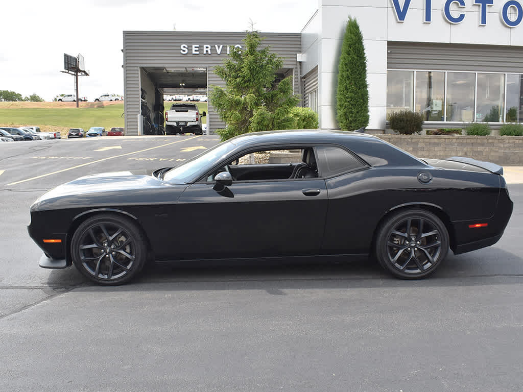 2023 Dodge Challenger R/T photo 2