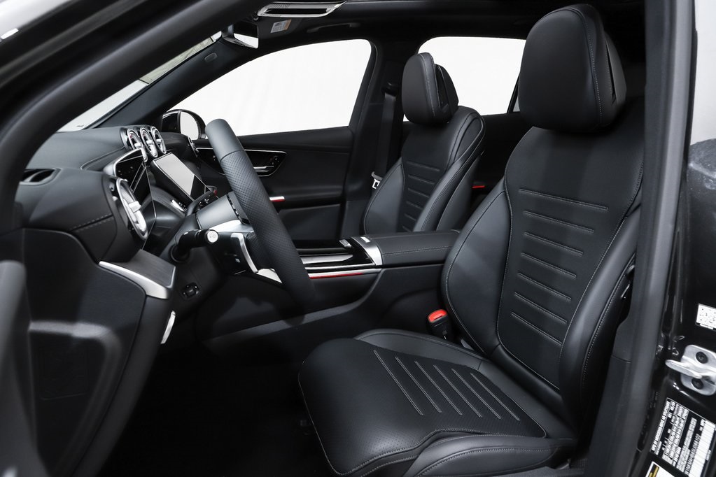 2025 Mercedes Benz GLC 300 4MATIC photo 6