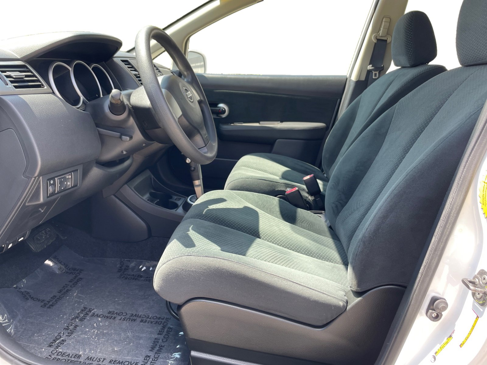 Used 2011 Nissan Versa S with VIN 3N1BC1CPXBL517488 for sale in Kansas City