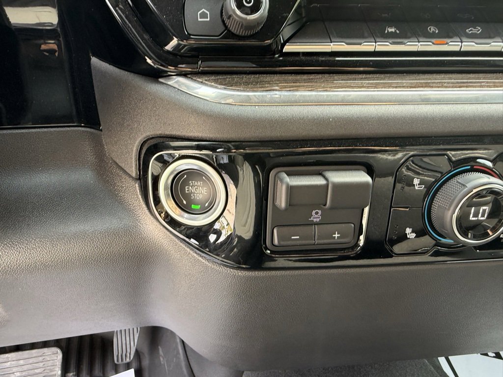 2025 Chevrolet Silverado 1500 RST photo 20