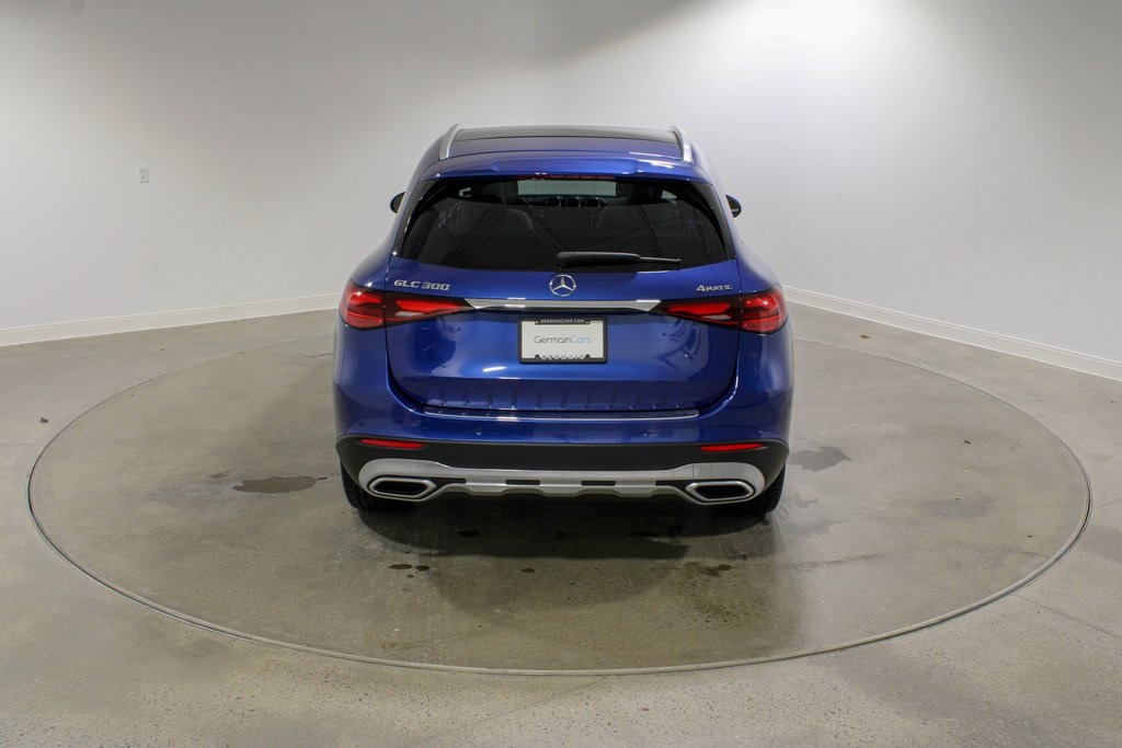 2024 Mercedes Benz GLC 300 4MATIC photo 4